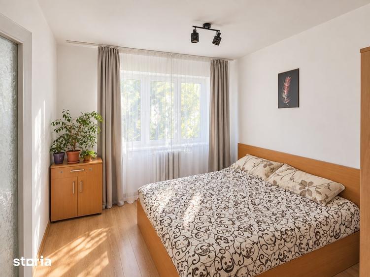 Apartament cu 3 camere semidecomandat în Cug