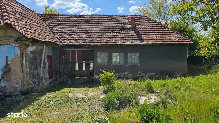 Casă cu 3 camere în Cuied