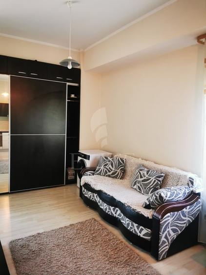 Apartament cu 2 camere semidecomandat, mobilat în Iris