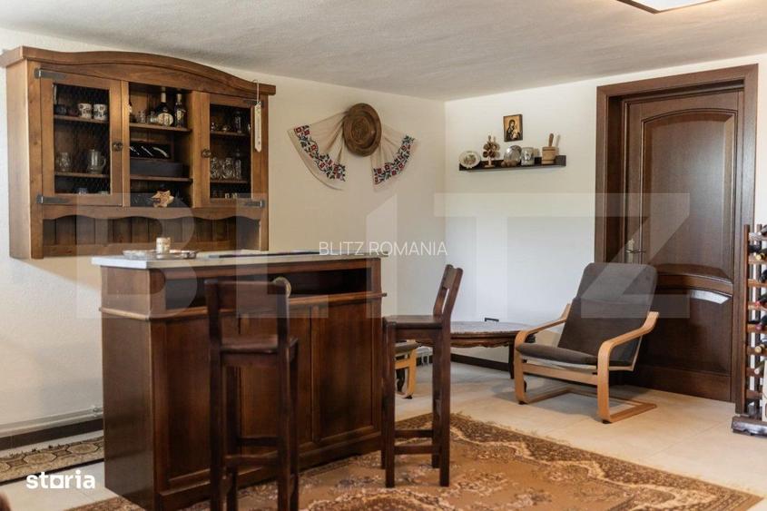 Casa de vanzare, cu 6 camere, 379 mp, zona Oarda de Sus