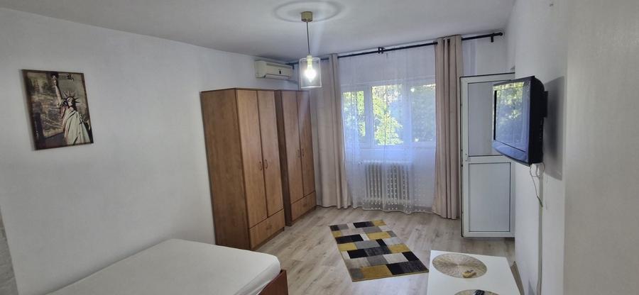 Garsonieră decomandată, mobilată în Drumul Taberei