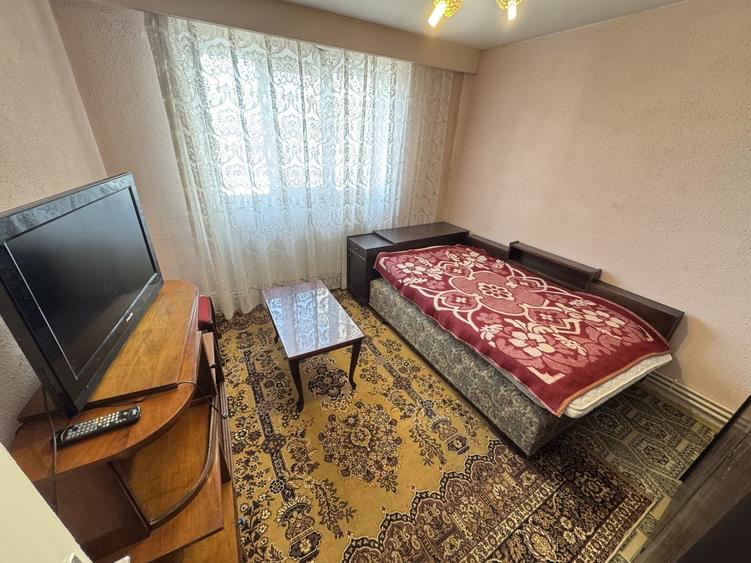Apartament 3 camere zona Cet cu Centrala - 2