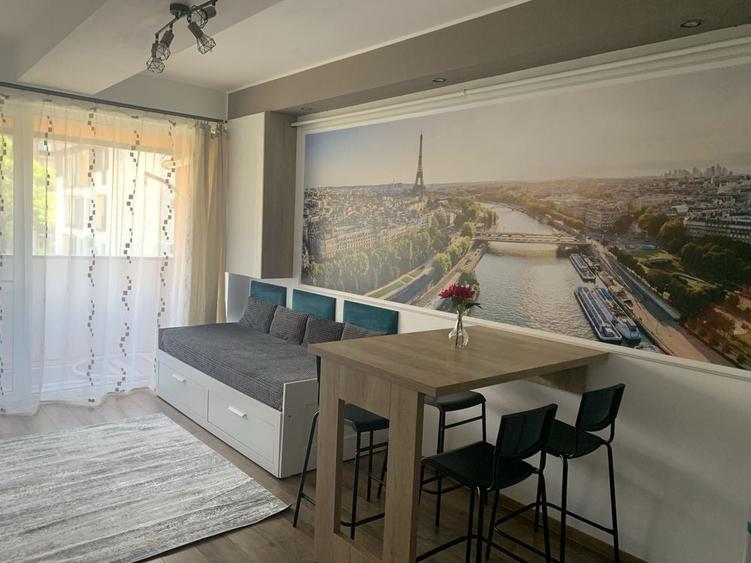 Apartament cu 2 camere semidecomandat în Central