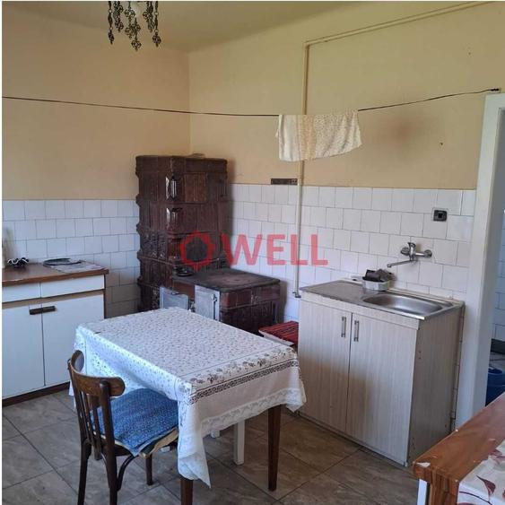 De vanzare casa familiala situata in Ghindari - 5