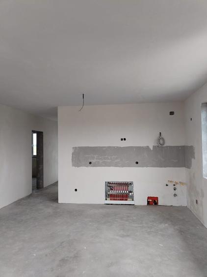 Casă cu 3 camere în Central