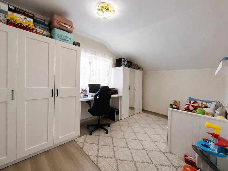 Casă cu Teren 250 Mp în Giroc