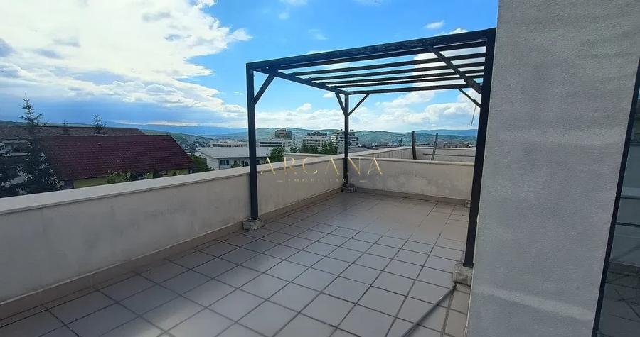 Duplex cu 4 camere cu Canalizare în Europa