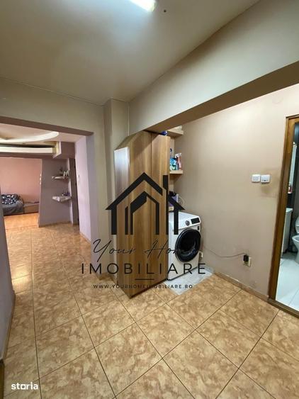 Apartament cu 4 camere decomandat în Central