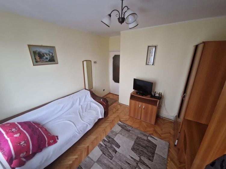 Apartament cu 2 camere decomandat în Unirii