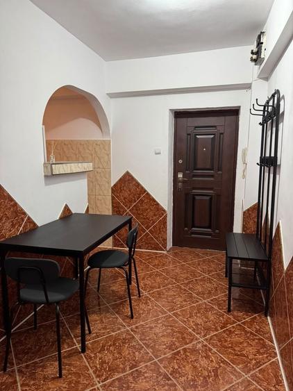 Garsonieră decomandată în Spitalul Județean