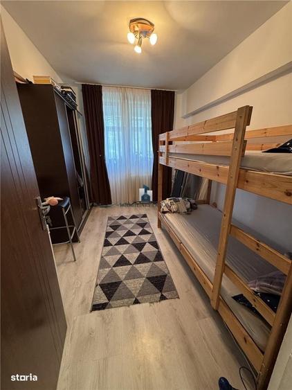 Apartament cu 3 camere decomandat în Giurgiului