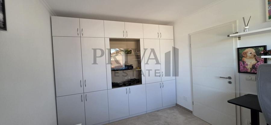 Duplex cu 4 camere cu Canalizare în Moșnița Nouă