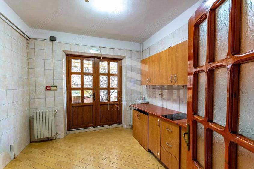 Casă cu Teren 780 Mp în Aviației