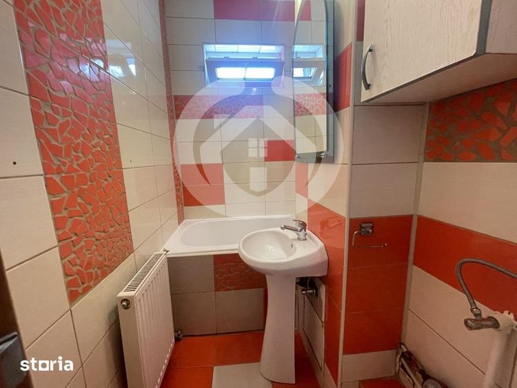 Apartament cu 3 camere semidecomandat în Hipodrom 3
