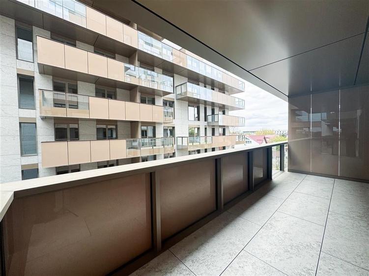 Apartament cu 3 camere decomandat în Iancu Nicolae