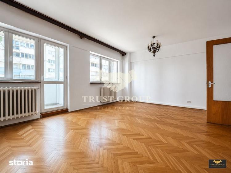 Apartament cu 4 camere semidecomandat în Dorobanți
