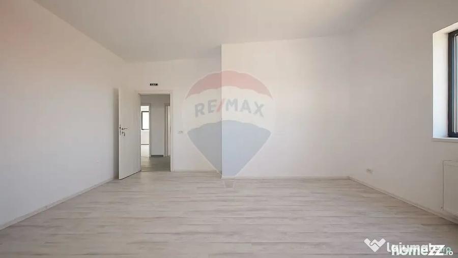 Spațiu comercial, de 320 mp, în Tărlungeni