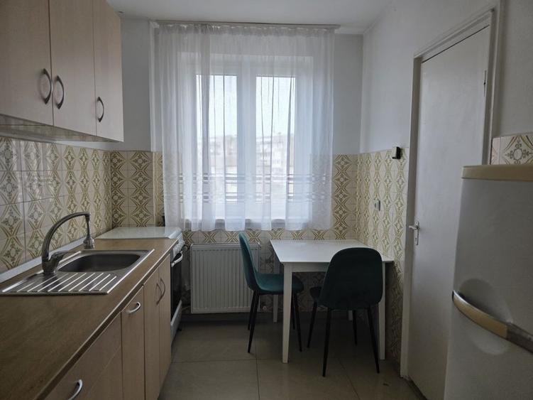 Apartament cu 2 camere nedecomandat în Central
