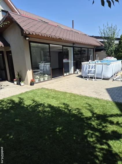 Casă cu 8 camere cu Teren 800 Mp în Central