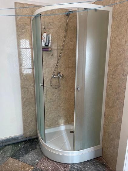 Casă cu 2 camere cu Teren 899 Mp în Central