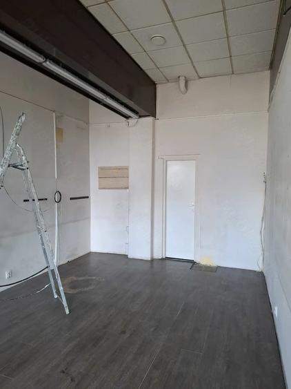 Spațiu comercial, de 37 mp, în Central
