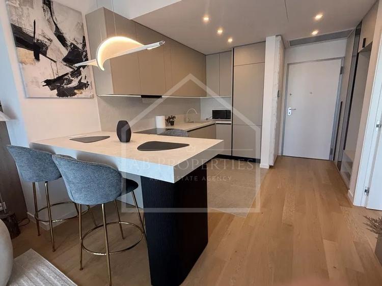 Apartament cu 2 camere semidecomandat, mobilat în Barbu Văcărescu