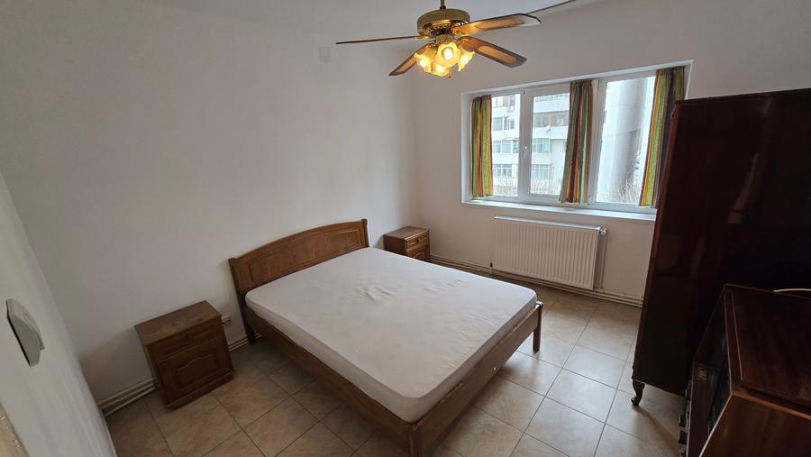 Apartament de vanzare  2 camere, renovat si mobilat complet,  central Focsani - 9