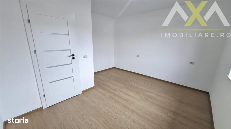 Casă cu 4 camere în Uricani