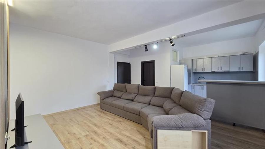 Apartament cu 2 camere semidecomandat, mobilat în Mănăștur