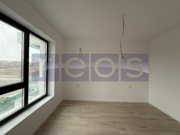 Apartament cu 2 camere semidecomandat în Sisești