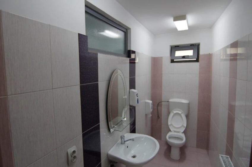 Casă individuală cu 8 camere cu Teren 540 Mp în Cotroceni