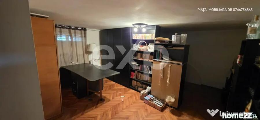 Casă cu 10 camere cu Teren 1329 Mp în Micro 6
