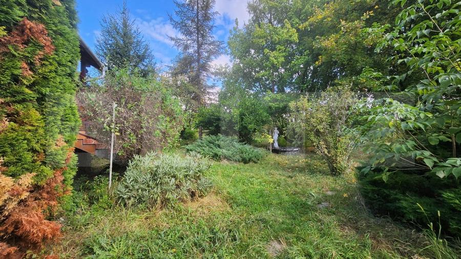 Casă individuală cu 4 camere cu Garaj în Unirii