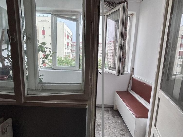 Apartament cu 2 camere decomandat în Brâncoveanu