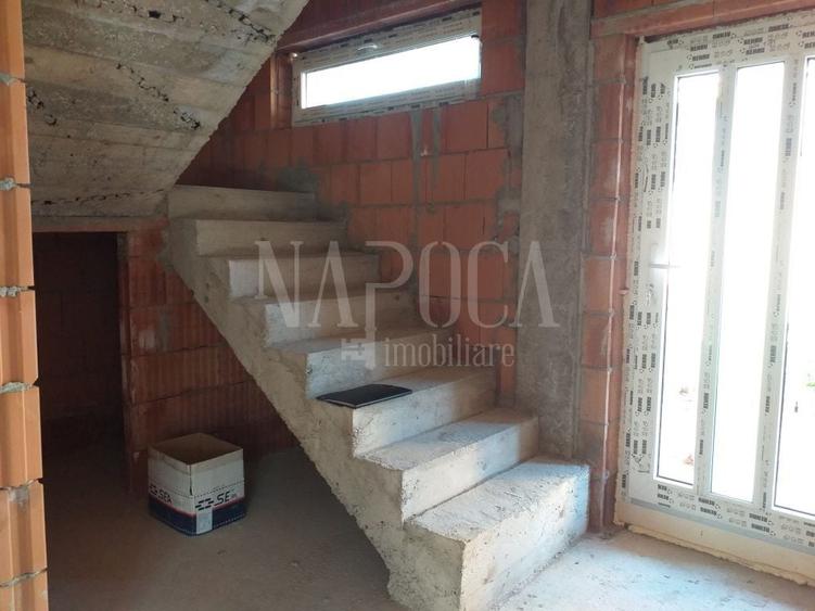 Duplex cu 5 camere cu Canalizare în Iris