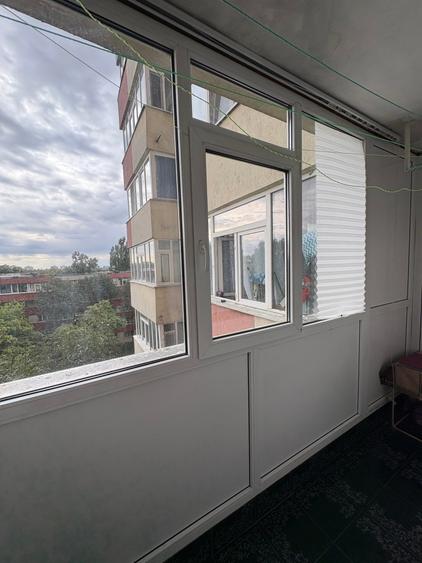 Apartament cu 3 camere decomandat în Rahova