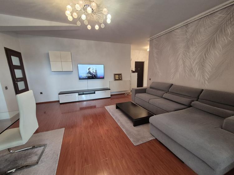 Apartament cu 3 camere decomandat în Bucureștii Noi