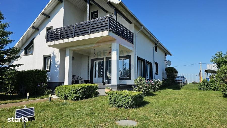 Casă cu 4 camere în Central