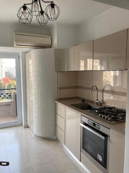 Apartament cu 2 camere decomandat, mobilat în Decebal