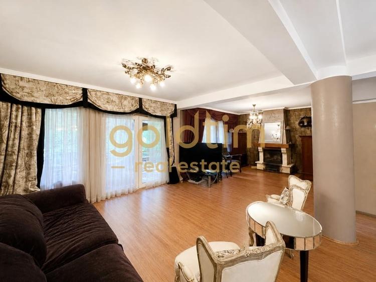 Casă individuală cu 5 camere cu Piscina în Gulia