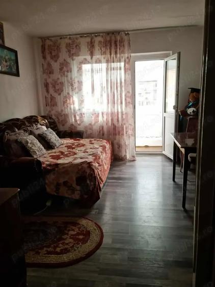 Apartament cu 2 camere nedecomandat în Central