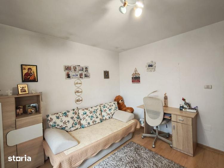 Casă cu 4 camere cu Teren 450 Mp în Letea Veche