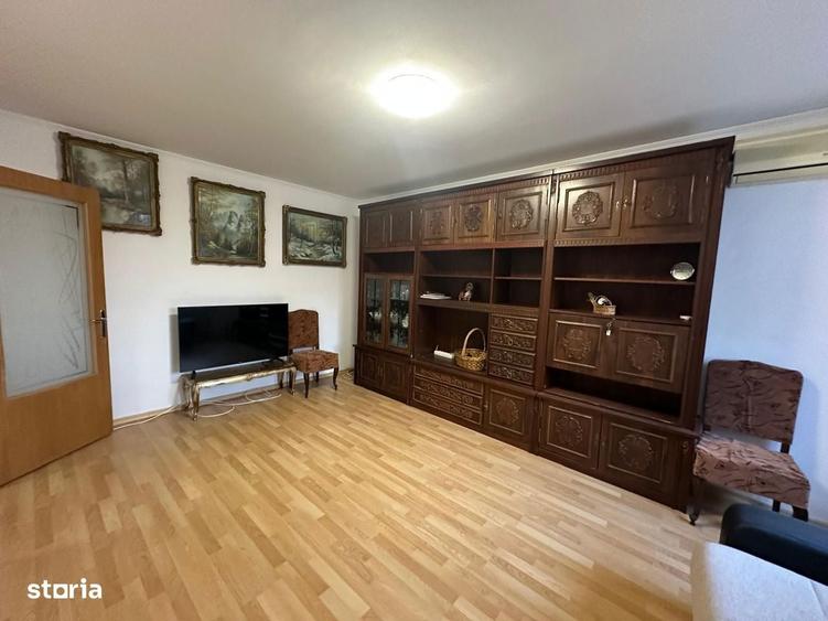 Apartament cu 3 camere decomandat în Berceni — fotografia 1