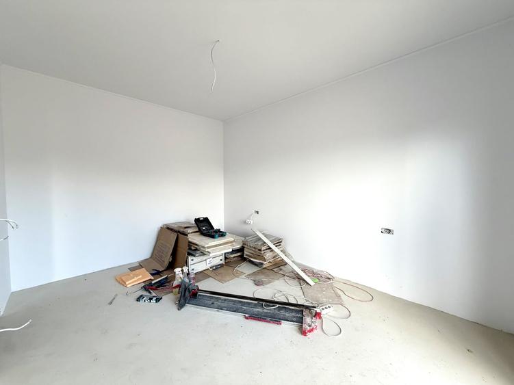 Duplex cu 4 camere cu Canalizare în Dumbrăvița