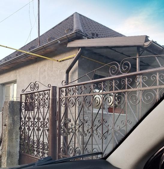 Casă cu 2 camere cu Teren 1600 Mp în Bidiu