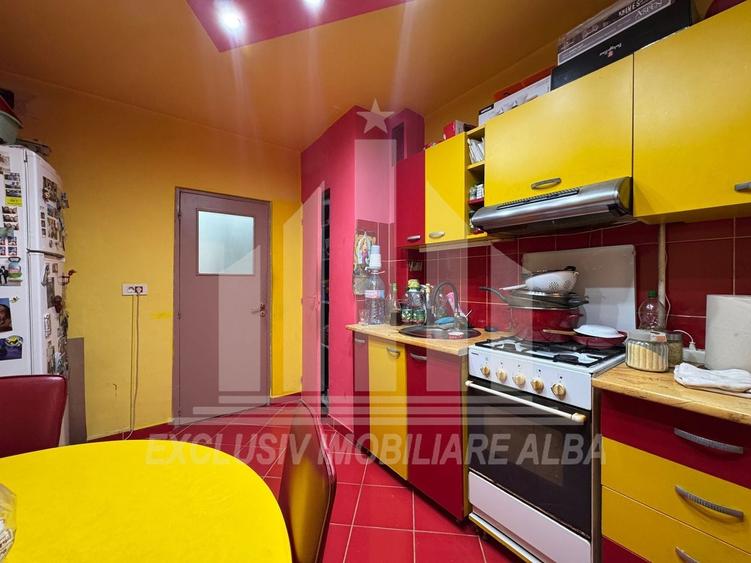 Apartament cu 2 camere decomandat, mobilat în Industrială