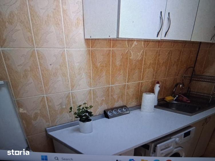 Garsonieră decomandată în Tei