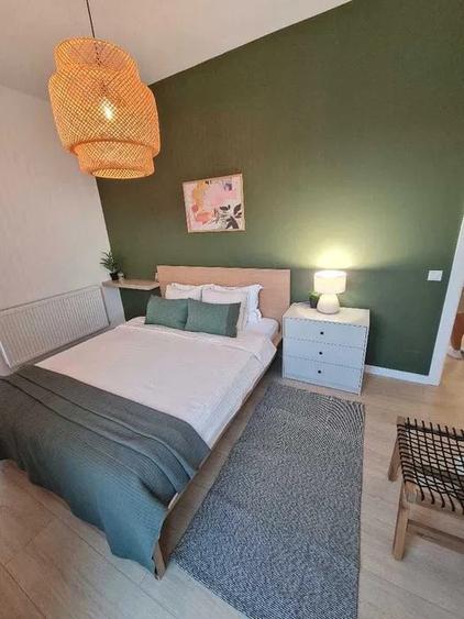 Apartament cu 2 camere semidecomandat, mobilat în Florești