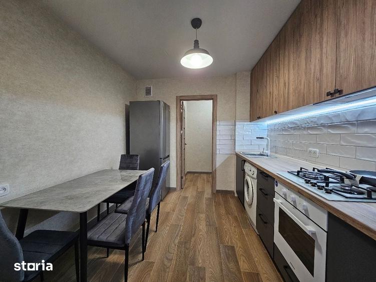 Apartament cu 3 camere semidecomandat în Militari