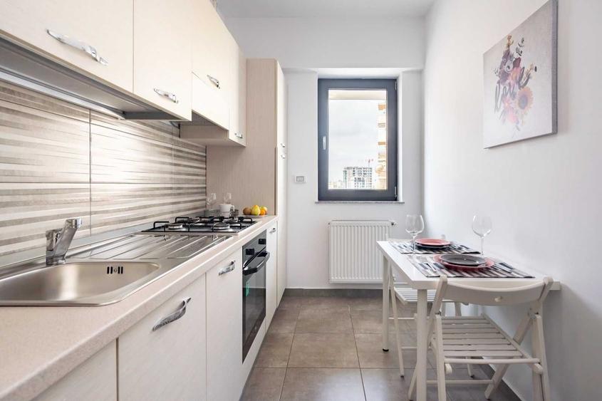 Apartament cu 2 camere semidecomandat în Vitan